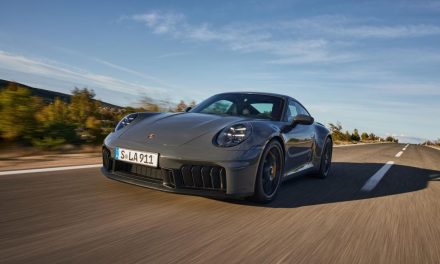 Porsche 911 Carrera GTS T-Hybrid Resmi Hadir Di Indonesia