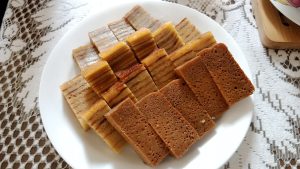 Kue 8 Jam Palembang: Rahasia Tekstur Legit Dan Anti-Mainstream
