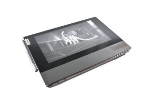 Teknologi E-Ink Berwarna, Lenovo Kenalkan Laptop Masa Depan