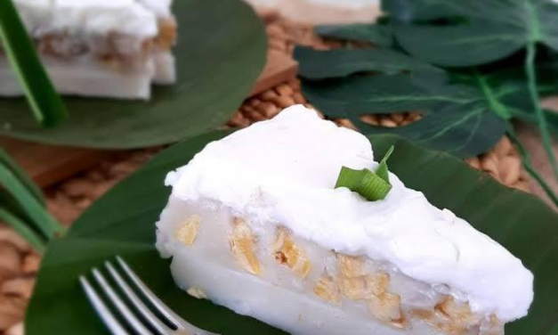 Kue Lembasung Khas Kutai: Camilan Tradisional Sajian Ritual Adat