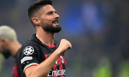 Cari Pengganti Giroud, AC Milan Fokus Ke Striker Muda Eredivisie