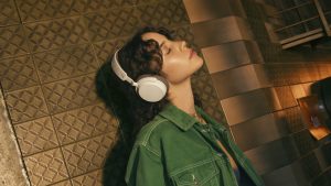 Sennheiser Momentum TW 5 Usung Musik Audio Resolusi Tinggi