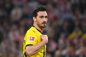 Incar Bek Veteran, West Ham Dekati Mats Hummels
