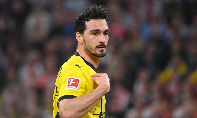 Incar Bek Veteran, West Ham Dekati Mats Hummels