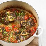 Ossobuco Alla Milanese: Sengkel Sapi Masak Lambat Khas Milan