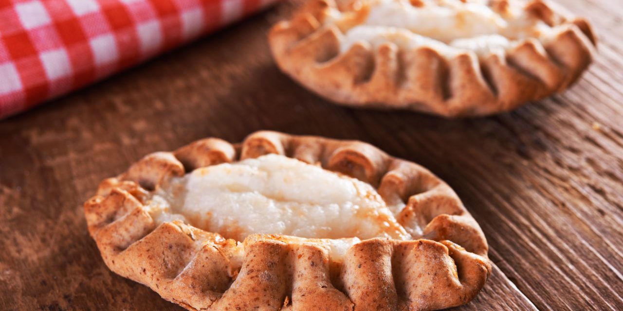 Uniknya Karelian Khas Finlandia Pie Disajikan Dengan Munavoi